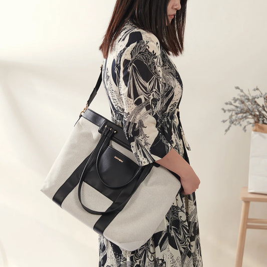 Pañalera tote bag