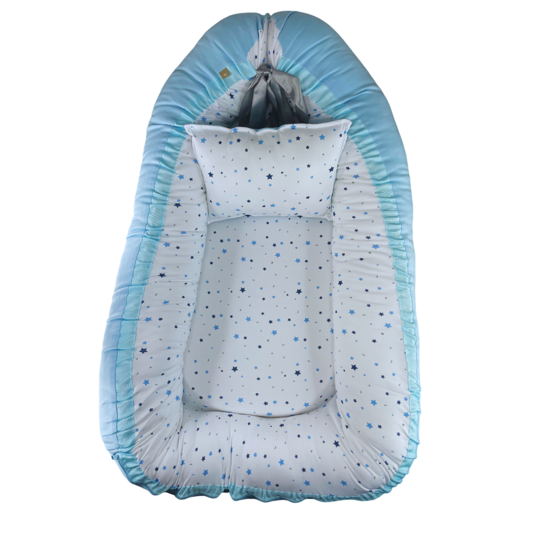 Nido colecho celeste con estrellas