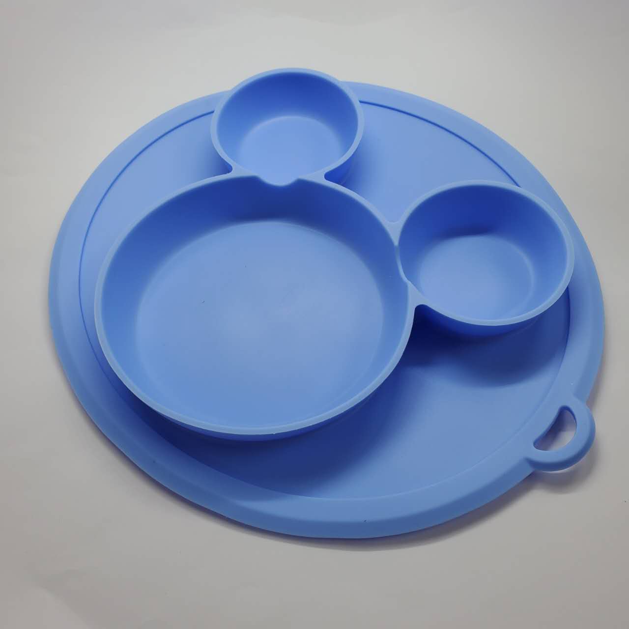 Plato 2 en 1 con divisiones de silicona