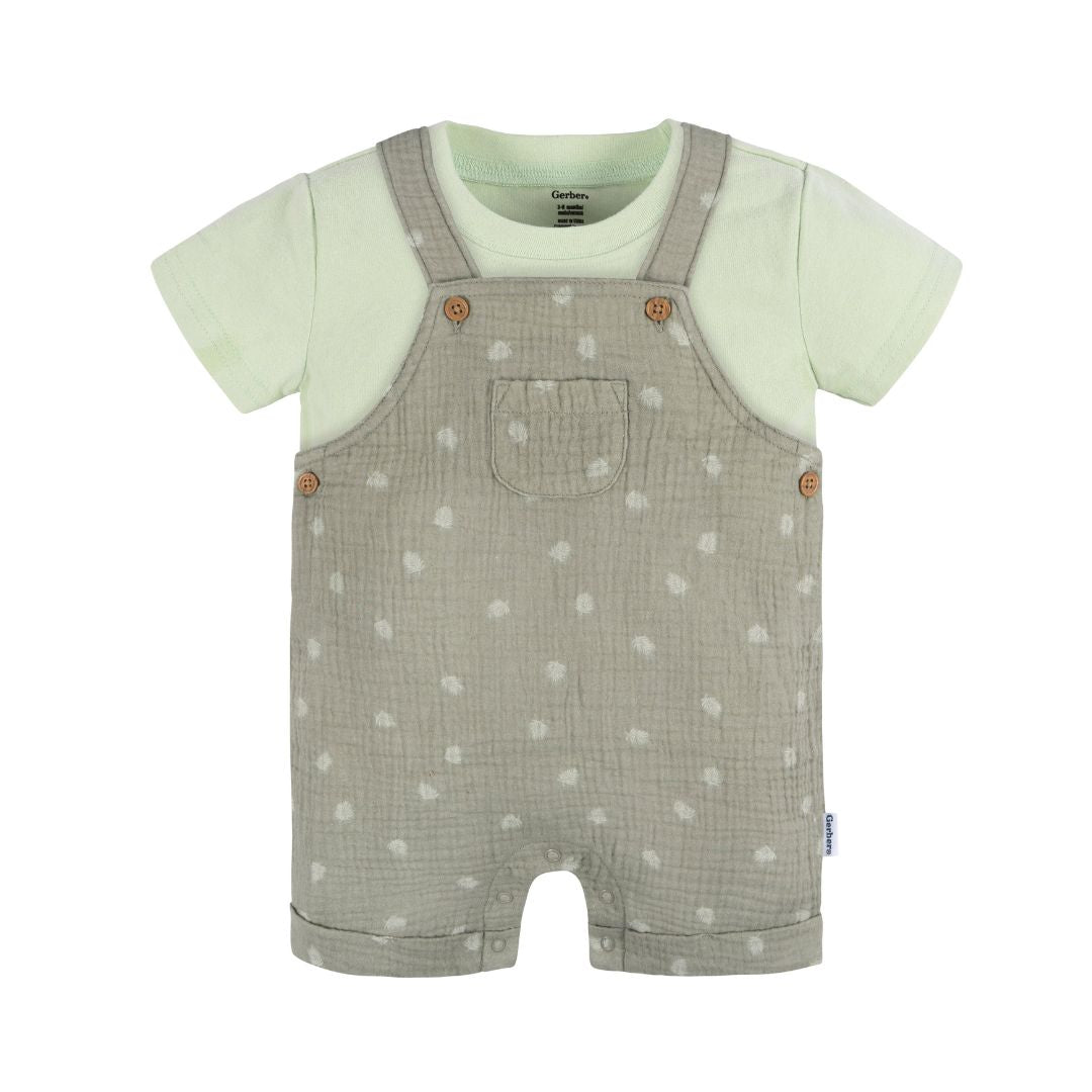 Overol y camiseta niño